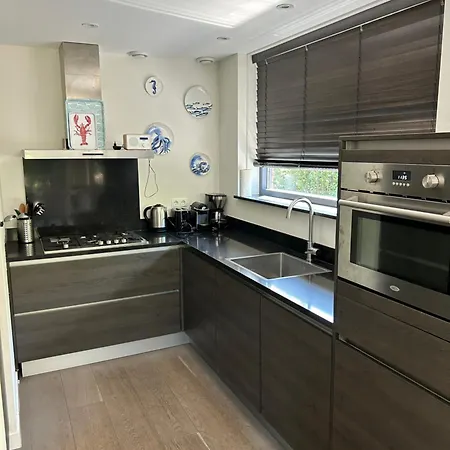 Villa Harry Aan Zee *